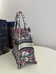 Dior Medium Book Tote 02 Size 36 x 18 x 28 cm - 6