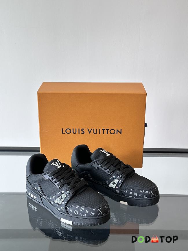 Louis Vuitton LV Men's Trainer Sneaker Black - 1