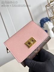 Louis Vuitton Victorine On My Side Wallet Pink Size 12 x 9.5 x 2.5 cm - 5