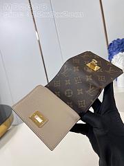 Louis Vuitton Victorine On My Side Wallet Khaki Size 12 x 9.5 x 2.5 cm - 5