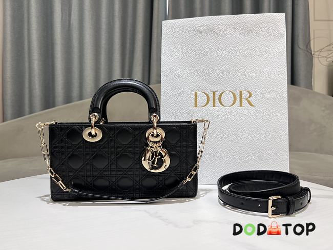 Dior Lady D-Joy New Craft Double Embroidery Medium Black Size 26 x 13.5 x 5 cm - 1