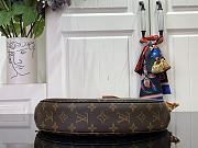 Louis Vuitton Loop Hobo Moon Handbag M12939 Size 22 x 9 x 33 cm - 5