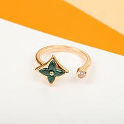 Louis Vuitton Blossom Mini Star 18K Gold Ring  - 6