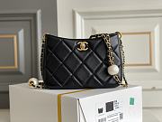 Chanel Hobo Pearl Bag Black Size 13 x 18 x 7 cm - 1