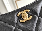 Chanel Hobo Pearl Bag Black Size 13 x 18 x 7 cm - 2