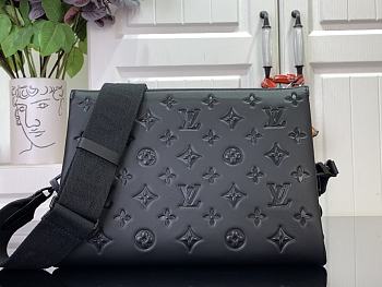 Louis Vuitton Coussin Small Handbag M57790 Black Size 26 x 20 x 12 cm