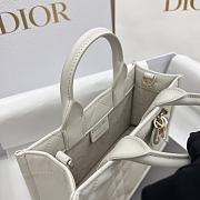 Dior Book Tote Mini White Size 21.5 x 13 x 7.5 cm - 6