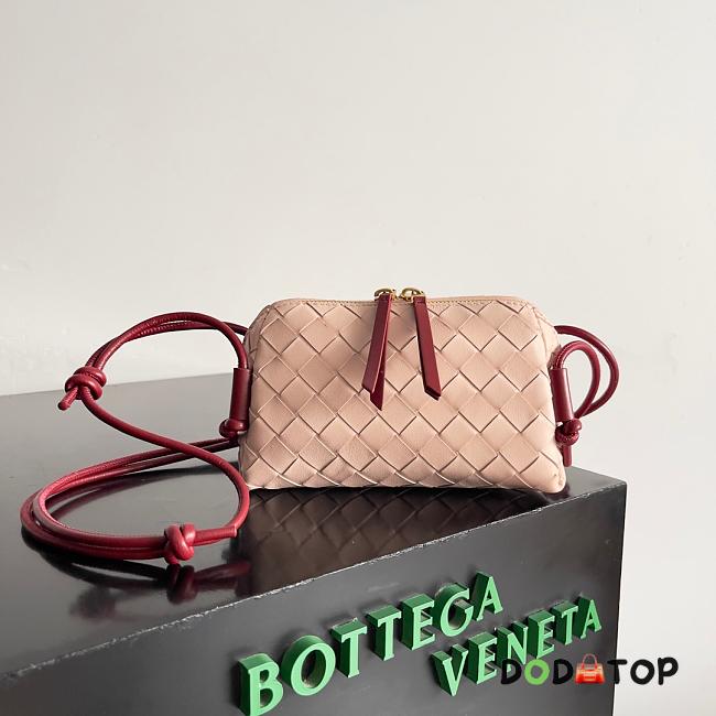 Bottega Veneta Pouch Bag Mini Size 18.5 x 11.5 x 8.5 cm - 1