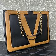 Valentino Garavani Large Black Chain Tote Bag Size 45 x 35 x 3.5 cm - 4