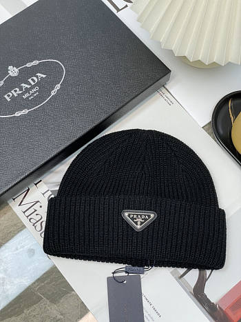 Prada Hat Black/White