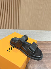 Louis Vuitton Unisex Black Sandals - 4