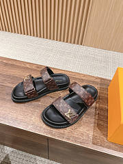 Louis Vuitton Unisex Brown Sandals - 2