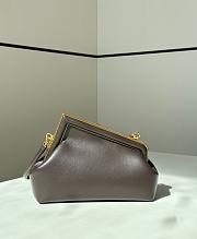 Fendi First Small Brown Size 26 x 18 x 9.5 cm - 5