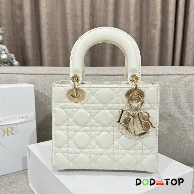 Dior Lady White Lambskin Leather Cannage Size 20 x 17 x 8 cm - 1