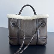 Bottega Veneta Small Andiamo Merinos Aviator Bag Size 25 x 22 x 10.5 cm - 4