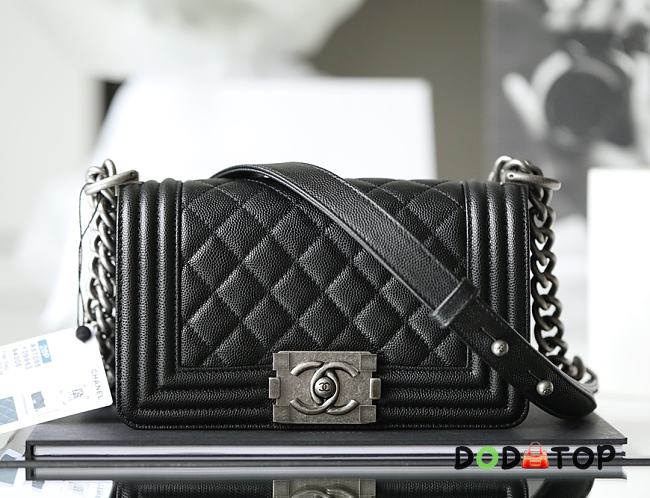 Chanel Boy Bag Grain Calfskin Black Size 20.5 x 12 x 8.5 cm - 1