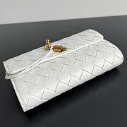 Bottega Veneta Andiamo Clutch Wallet White Size 19 x 11.5 x 3 cm - 3