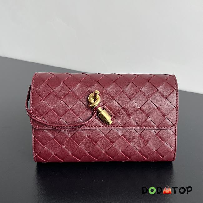 Bottega Veneta Andiamo Clutch Wallet Red Size 19 x 11.5 x 3 cm - 1