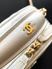 Chanel Bowling Handle Bag White Size 20 cm - 2