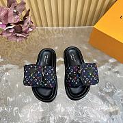 Louis Vuitton Black Flats - 2