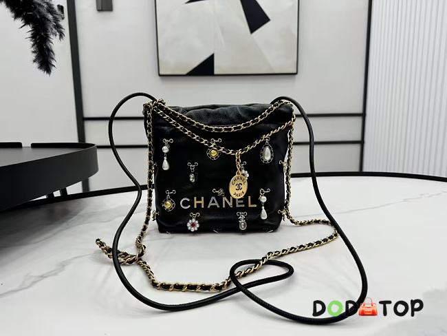 Chanel 22 Mini Shopping Bag Black Size 19 cm  - 1