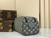 Louis Vuitton Dopp Kit M12651 Size 23 x 13 x 12 cm - 5