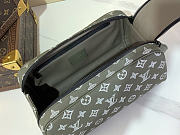 Louis Vuitton Dopp Kit M12651 Size 23 x 13 x 12 cm - 4