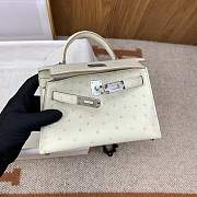 Hermes Kelly Mini White Ostrich Leather Silver/Gold Hardware Size 19 x 12 x 6 cm - 3