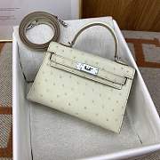 Hermes Kelly Mini White Ostrich Leather Silver/Gold Hardware Size 19 x 12 x 6 cm - 2