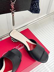 Roger Vivier Leather Crystal-Embellished Strass Mules balck - 2