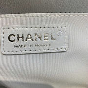  Chanel White caviar leather Boy Bag size 25cm - 6