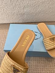 Prada crochet-detail leather sandals beige - 4