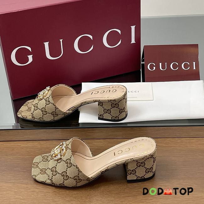 Gucci Women's slide beige - 1