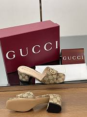 Gucci Women's slide beige - 5