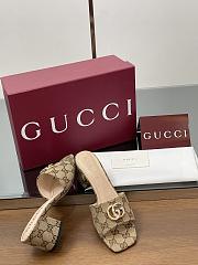 Gucci Women's slide beige - 2