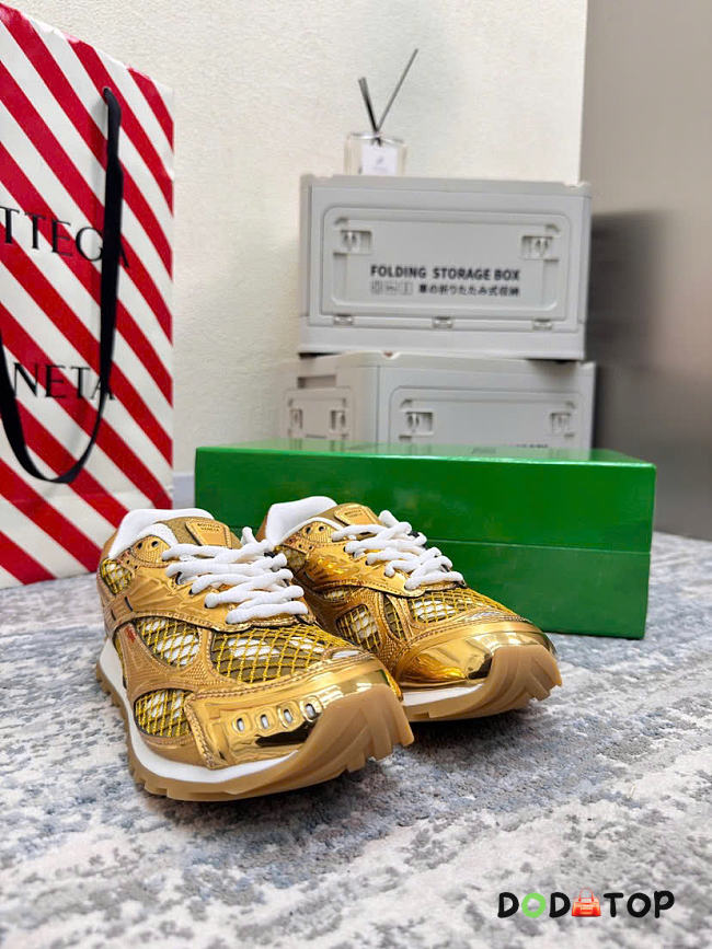Bottega Veneta Low-top Sneakers gold - 1