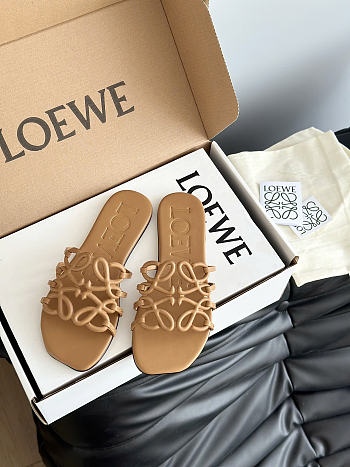 LOEWE Petal Anagram leather slides 