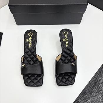 Chanel black sandal2