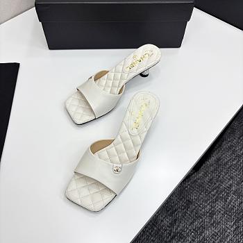Chanel White sandal3