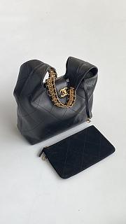 Chanel Hobo black bag size 37x30x14cm - 1