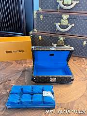 Louis vuitton Coffret monogram accessoires size 34x18x11 cm - 2