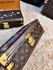 Louis vuitton Coffret monogram accessoires red size 34x18x11 cm - 4
