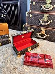 Louis vuitton Coffret monogram accessoires red size 34x18x11 cm - 2