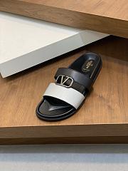 Valentino Men's sandals3 - 5