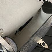 Valentino Garavani Rockstud size 22x15x9 cm - 5