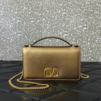 Valentino bag logo bag size 19x10.5x4cm
