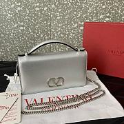 Valentino bag Logo silver size 19x10.5x4cm - 2
