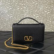 Valentino 01 logo bag black size 19x10.5x4cm - 1