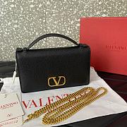 Valentino 01 logo bag black size 19x10.5x4cm - 4