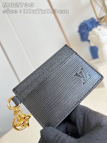 Louis Vuitton M82739 card holder black 10x7x0.3cm